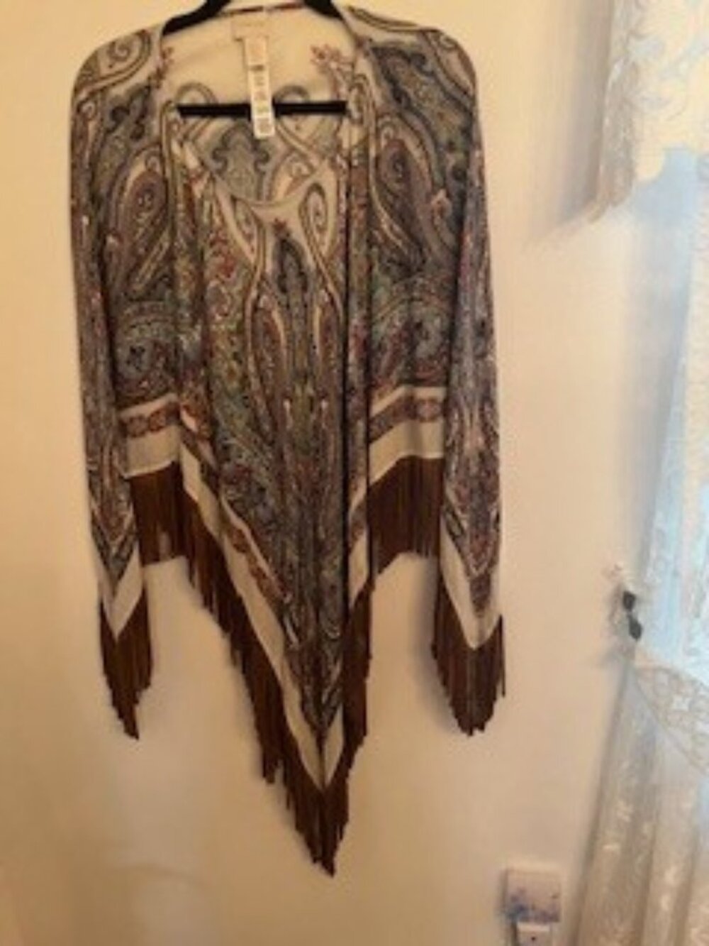 Chico’s Paisley Triangle Poncho, Faux Suede Trim, One Size Fits All Never Worn